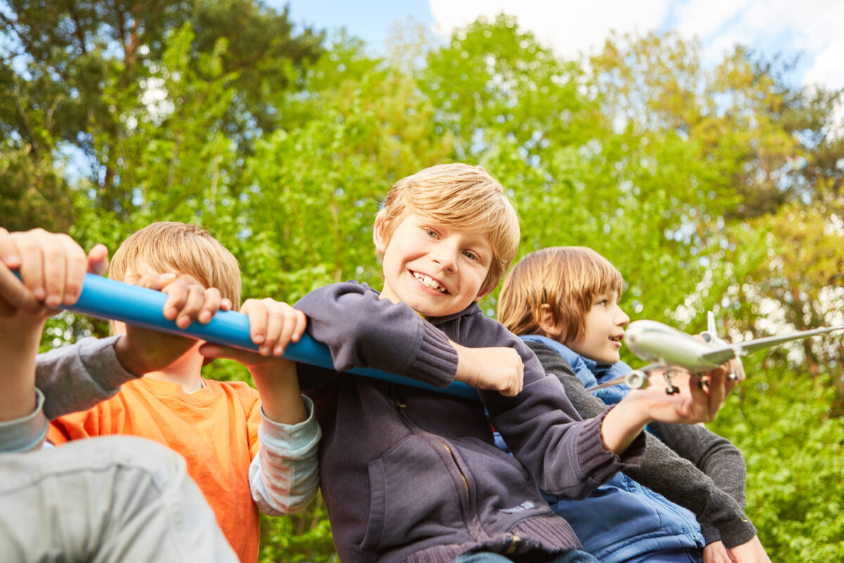 Kinder Feriencamp lachend