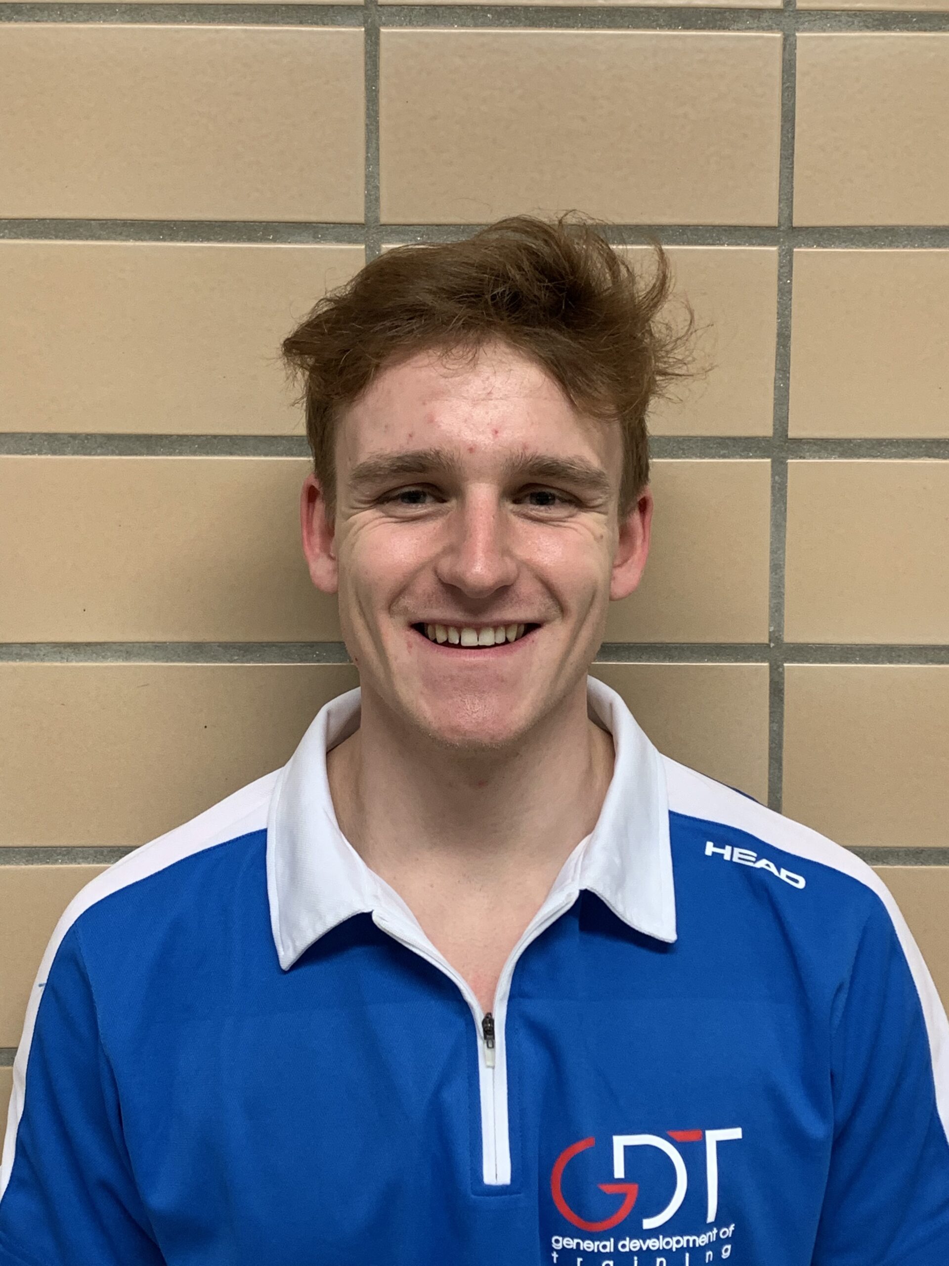 Coach Max Mair
