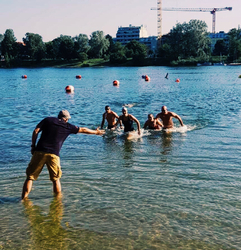 Trainer beim Freiwassertraining